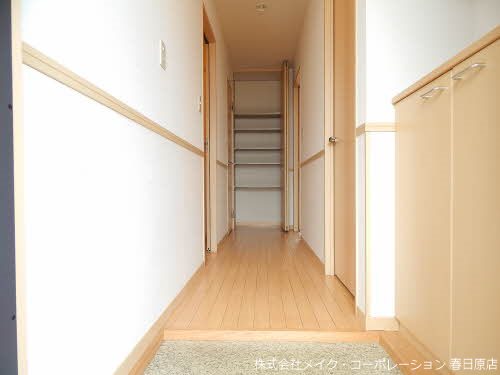 クレインフィールド 玄関