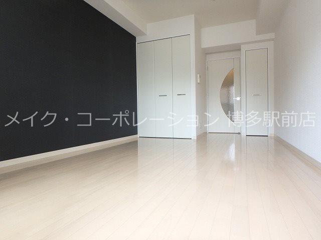 レジデンシャルヒルズ博多駅前弐番館 リビング