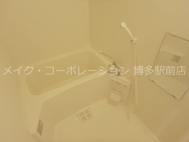 レジデンシャルヒルズ博多駅前弐番館 風呂画像