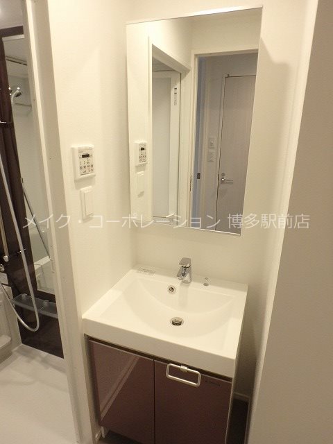 洗面所 エンクレストベイ天神EAST その他2