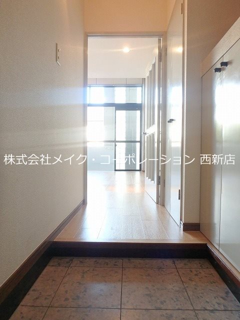 オークヒルズ歯科大 玄関