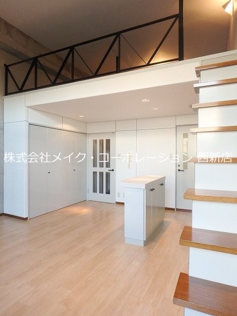 オークヒルズ歯科大 リビング