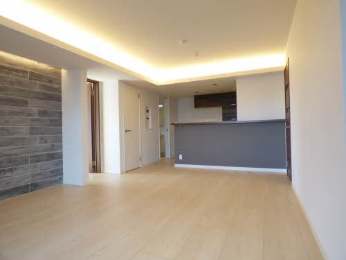 玄関 メゾン シレンス今川 玄関