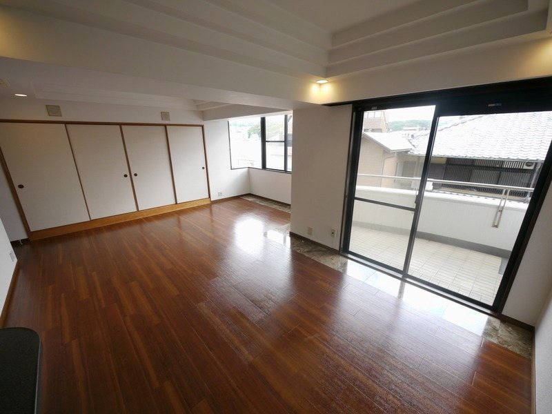 リビング ベルメゾン平尾山荘 リビング