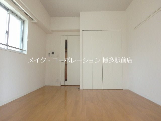 ピュアドームエクサイト博多アネックス リビング