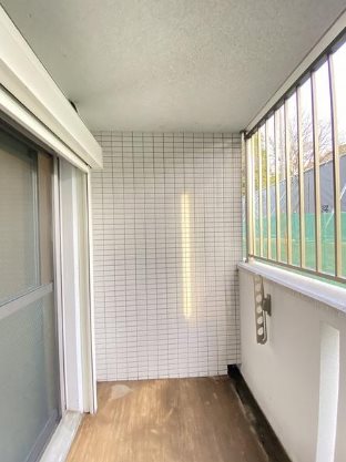 ロワイヤルM福岡空港ステーション ベランダ