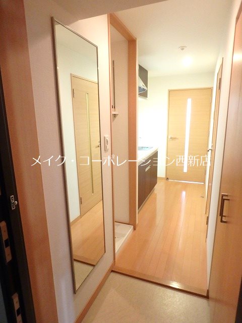 ドミール西新～ネット無料～ 玄関