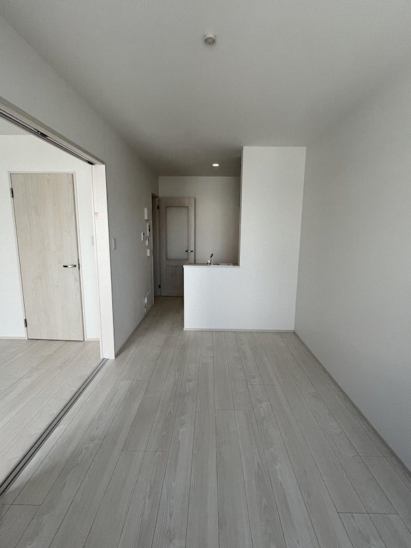 三番木木福大前 リビング