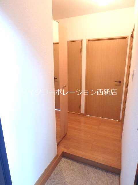 クラージュ城南 玄関