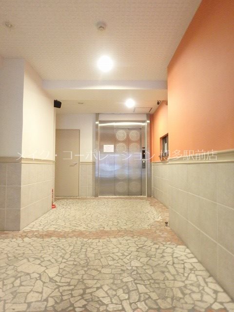 リファレンス博多駅前  外観