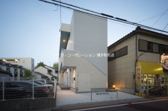 グランソレイユ竹下駅前 外観