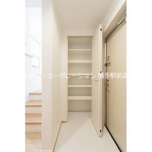 玄関 グランソレイユ竹下駅前 玄関