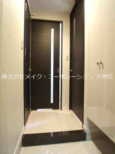 ※入居中の為別先部屋写真使用現状優 アクタス薬院Ⅲ 玄関