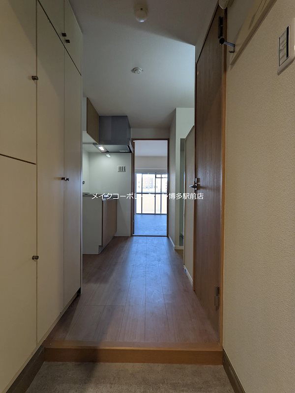 玄関 ルノアス博多 玄関