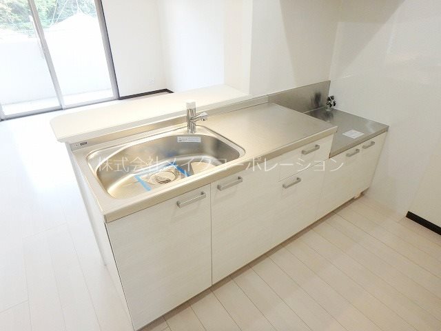 キッチン ナウヴィレッジ港 キッチン