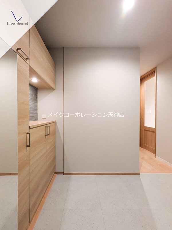 玄関 ワイエア平尾浄水 玄関