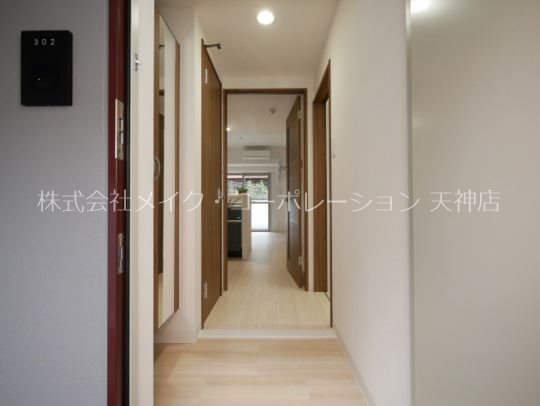 玄関 アイウエスト高宮 玄関