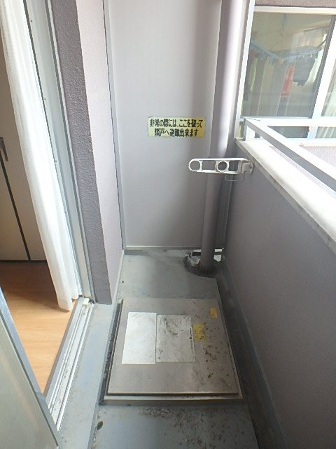 エルビス警固 ベランダ