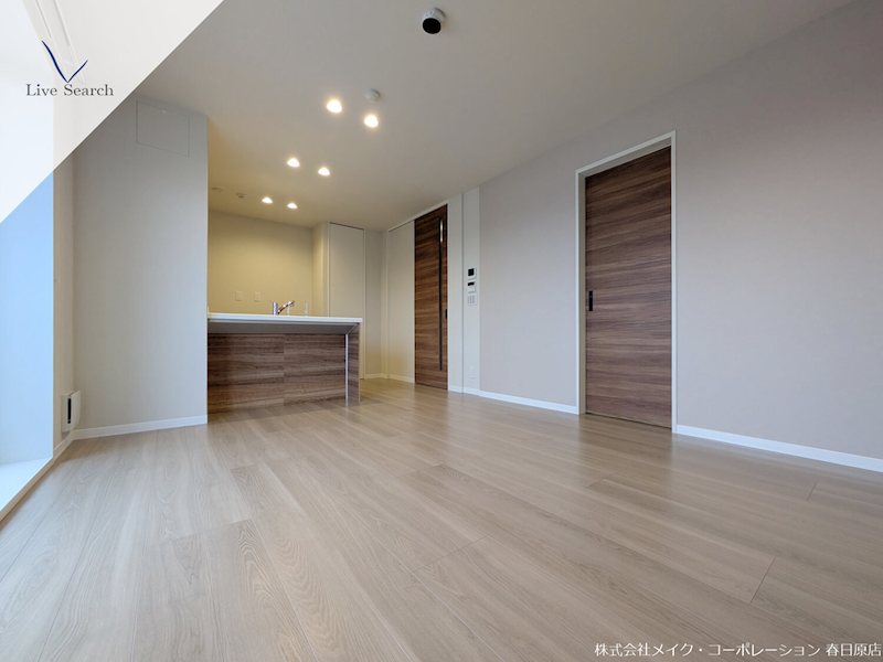 サン ウィステリア リビング