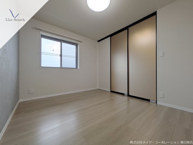 サン ウィステリア ベッドルーム