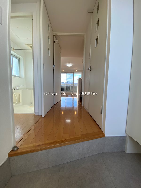 カーサ・アミータ 玄関