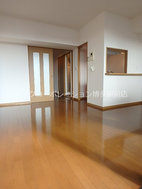 クリエート日赤通り リビング