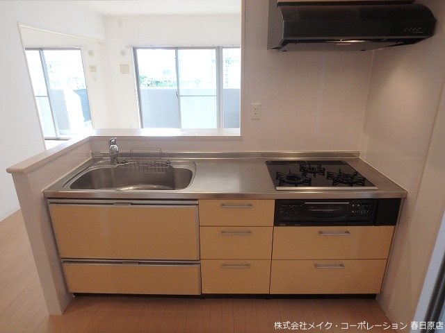 写真は同型タイプ アルカンシェル キッチン