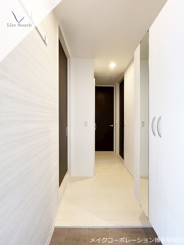 ※写真は棟内別部屋参考写真です D-room百年橋通り 玄関