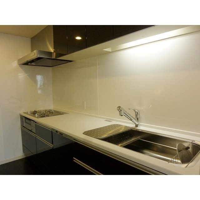 ラクレイス西新レジデンシャルタワー キッチン