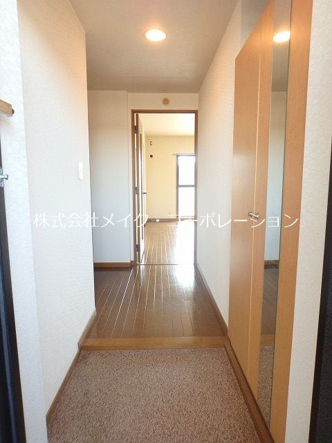 エクセレント岩室 玄関