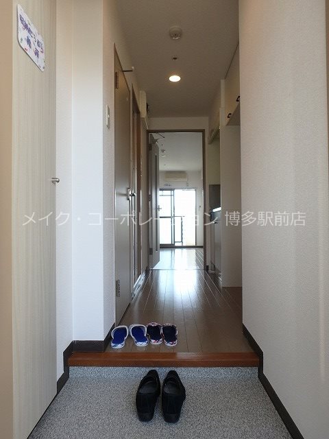 リファレンス県庁口 玄関