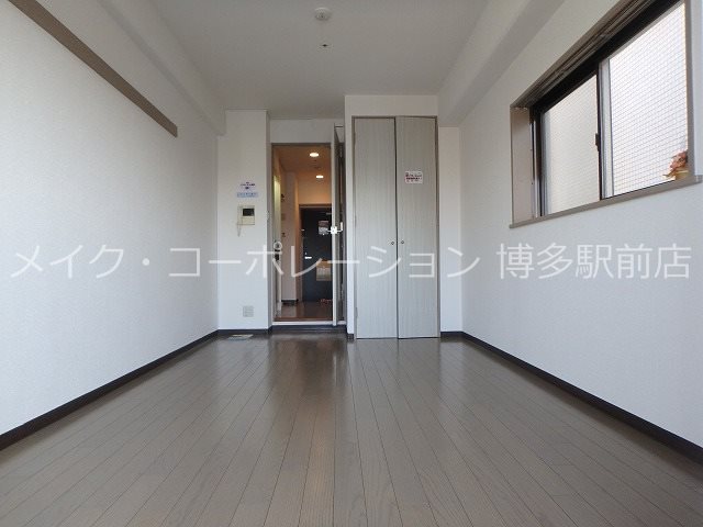 リファレンス県庁口 リビング