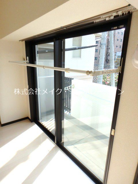 ベランダ West Court DR ベランダ