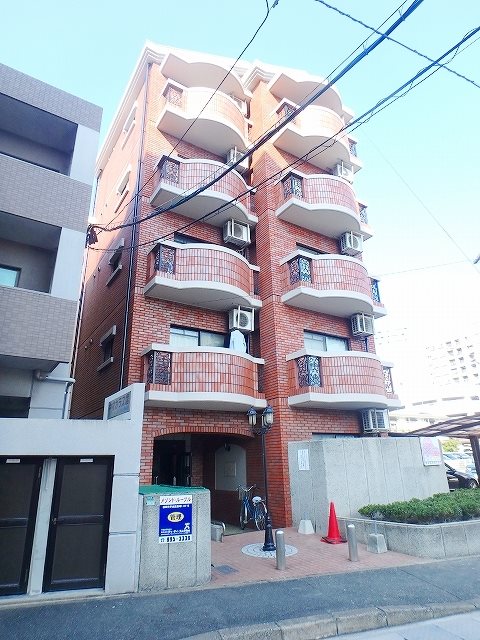 メゾンド・ルーブル 外観