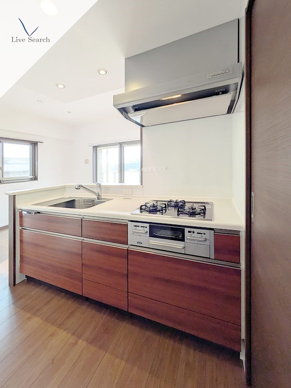 写真は同型タイプ BPRレジデンス高宮 キッチン