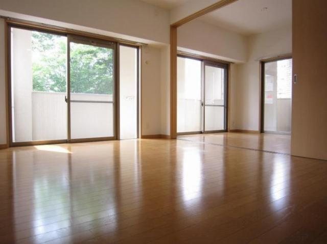 エレガンスコトブキ リビング