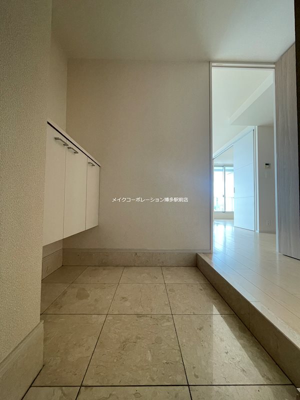 ＫＤＸレジデンス大濠ハーバービュータワー 玄関