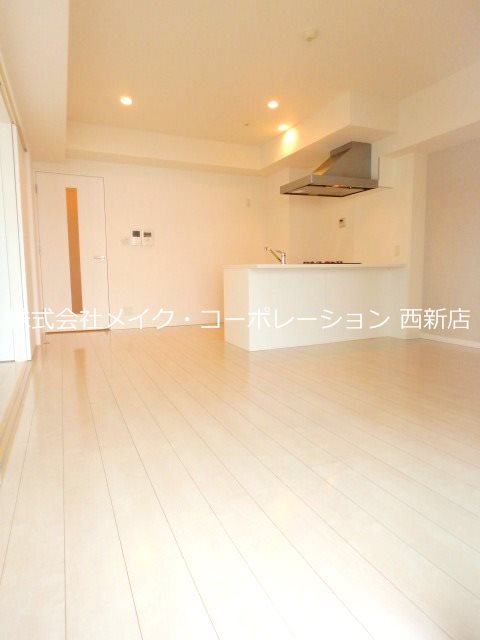 レジディア西新 リビング