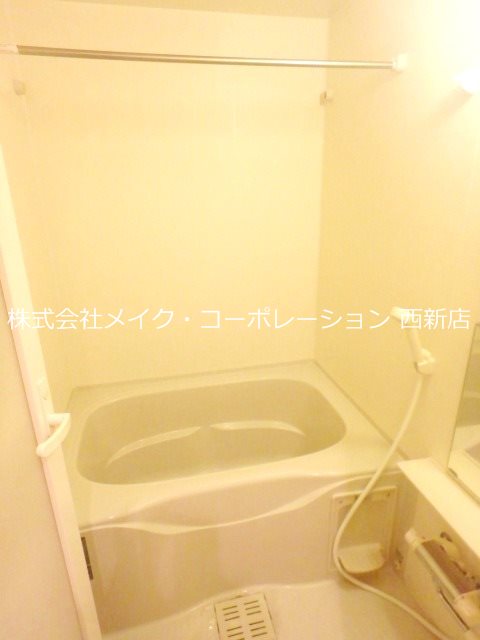 レジディア西新 風呂画像