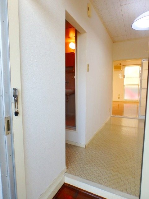 ハイネス渡辺 玄関