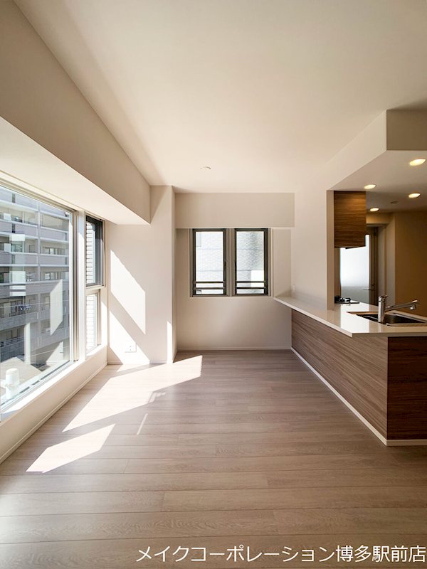 ザ・パークハウス天神今泉 リビング