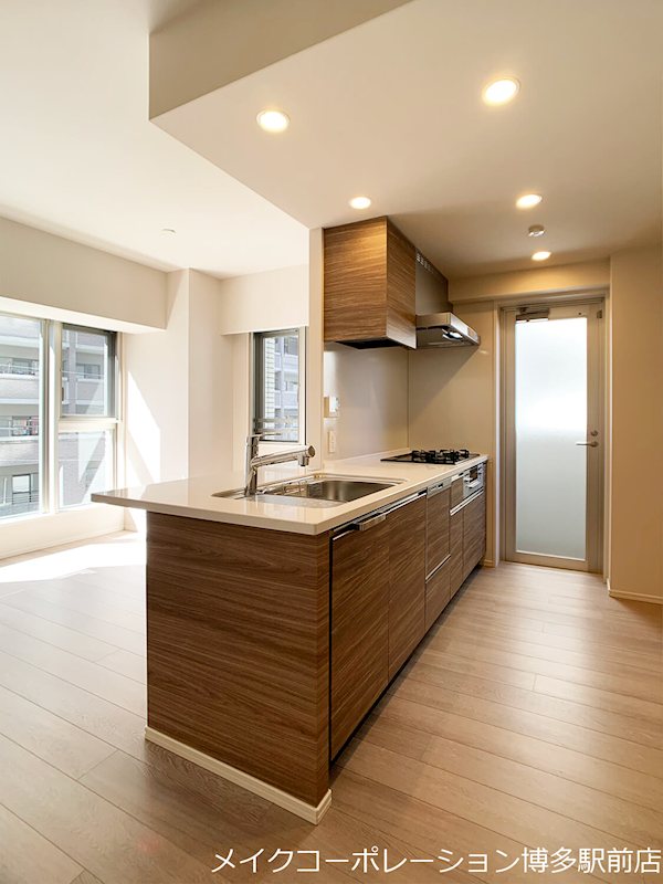 ザ・パークハウス天神今泉 キッチン