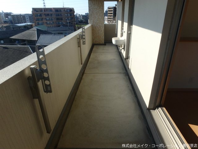 ウィステリア ベランダ