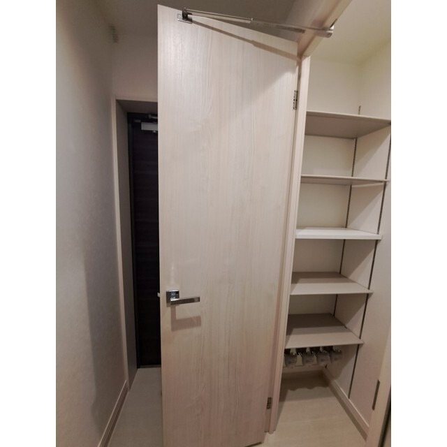 ネストピア渡辺通 玄関