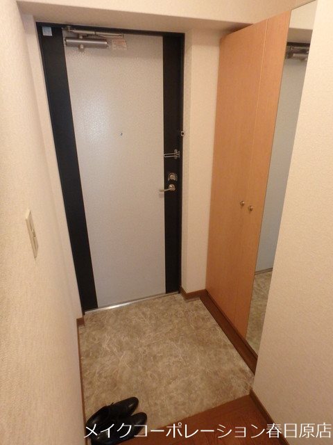 グレースコート11 玄関