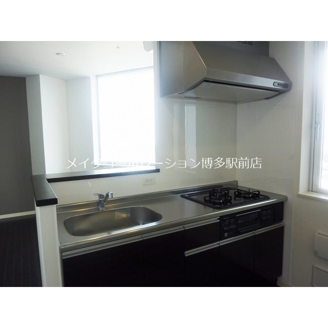 同物件別部屋引用・現状優先です♪ ラクレイス西新レジデンシャルタワー キッチン