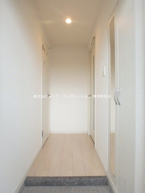 プレスタイル博多ＥＡＳＴ 玄関