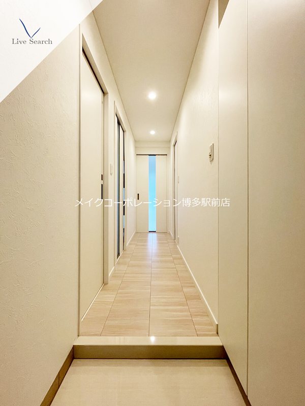 アールズプレイス福岡香椎駅前 玄関