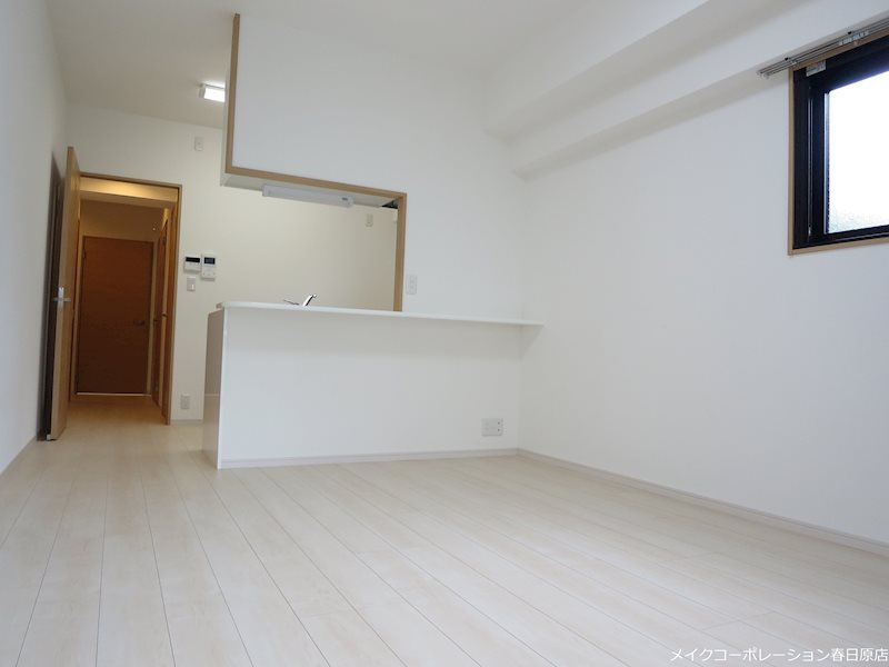 エスアイアール高宮 リビング