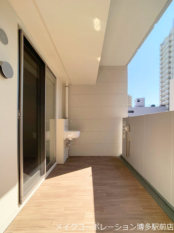 ザ・パークハウス天神今泉 ベランダ